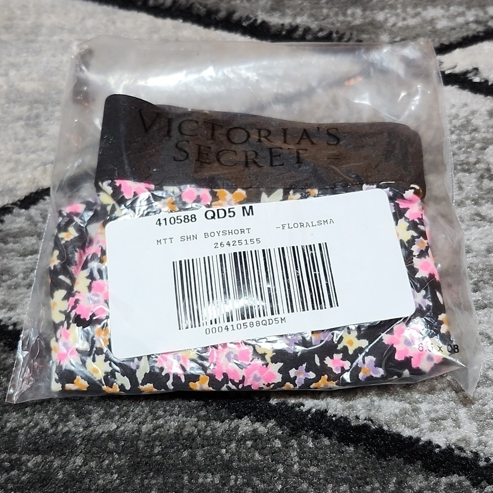 VICTORIA SECRET PINK 2022 FLORAL BOYSHORT PANTY MEDIUM